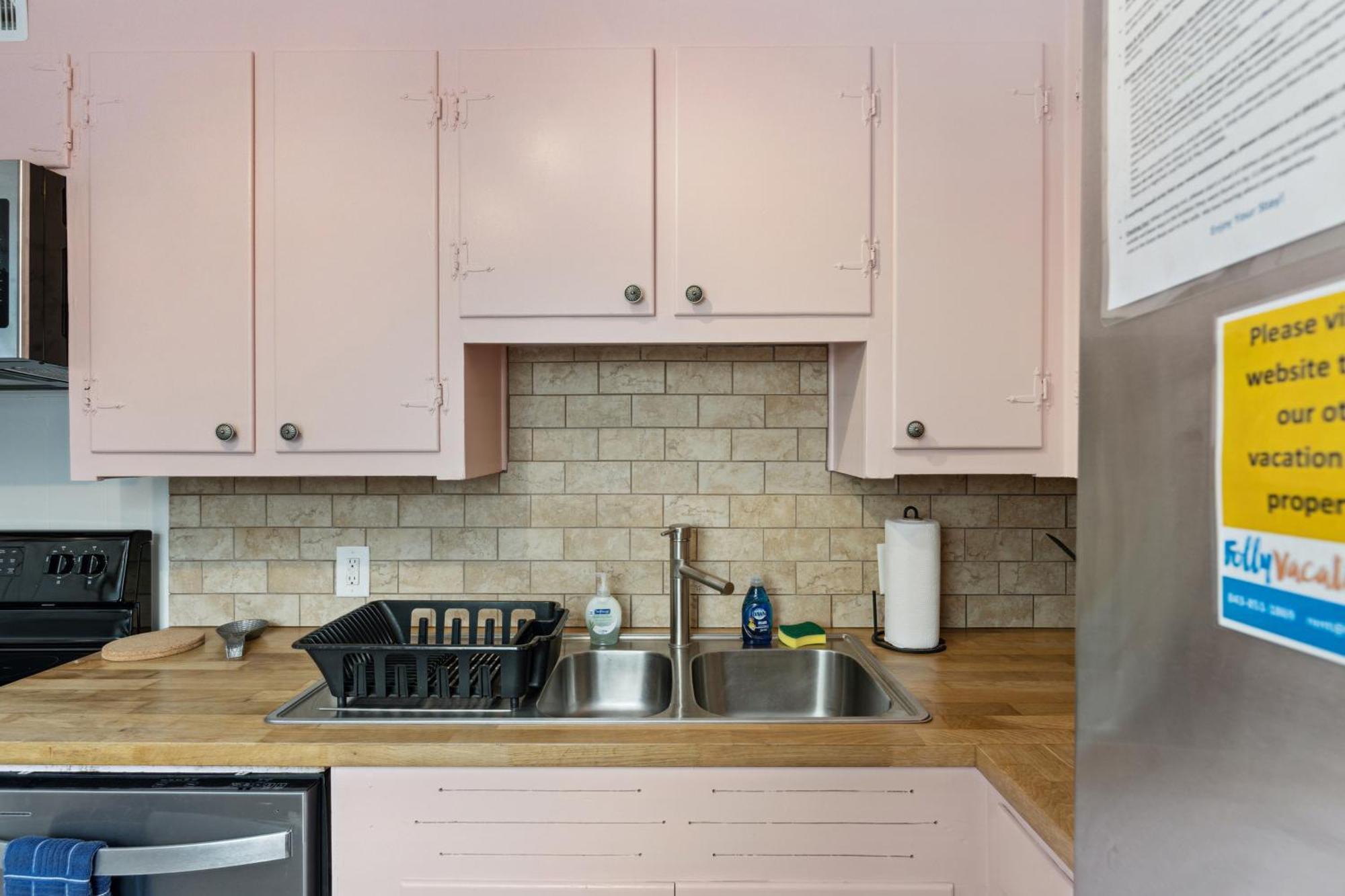 Апартаменты Folly Vacation Great Location, Vintage And Fun 120 Unit A Фоли Бич Экстерьер фото